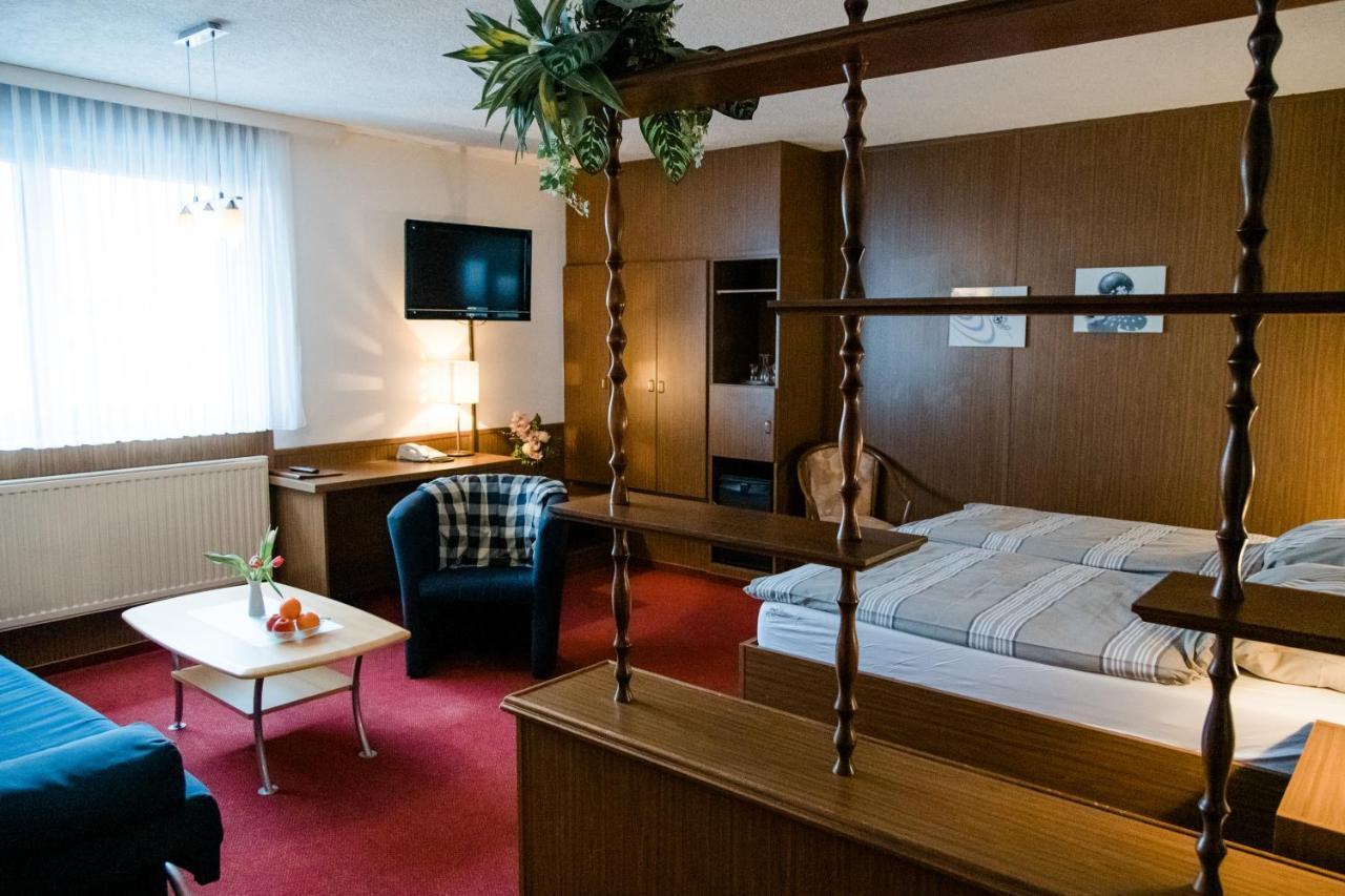Hotel Mueller Genthin Luaran gambar