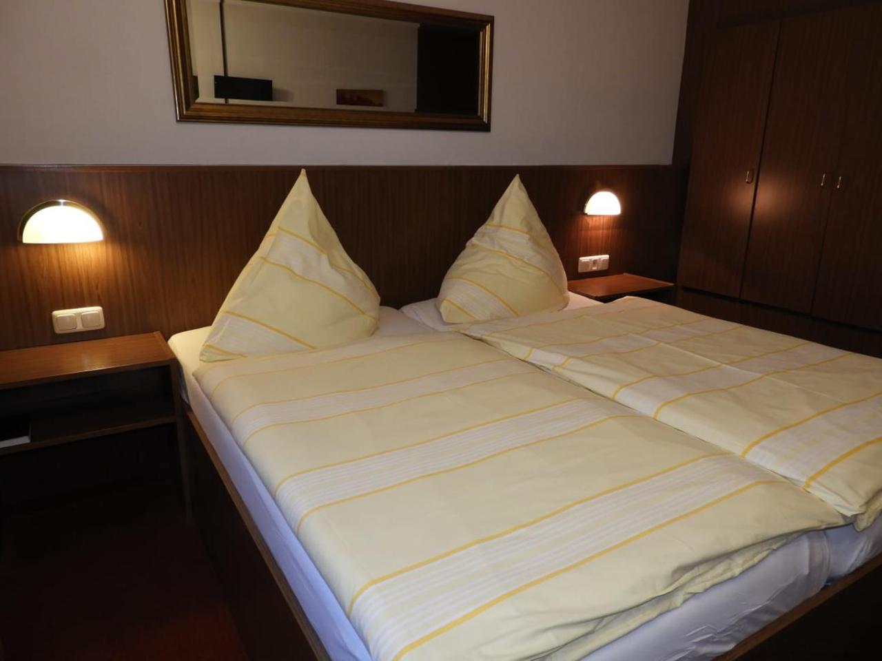 Hotel Mueller Genthin Luaran gambar
